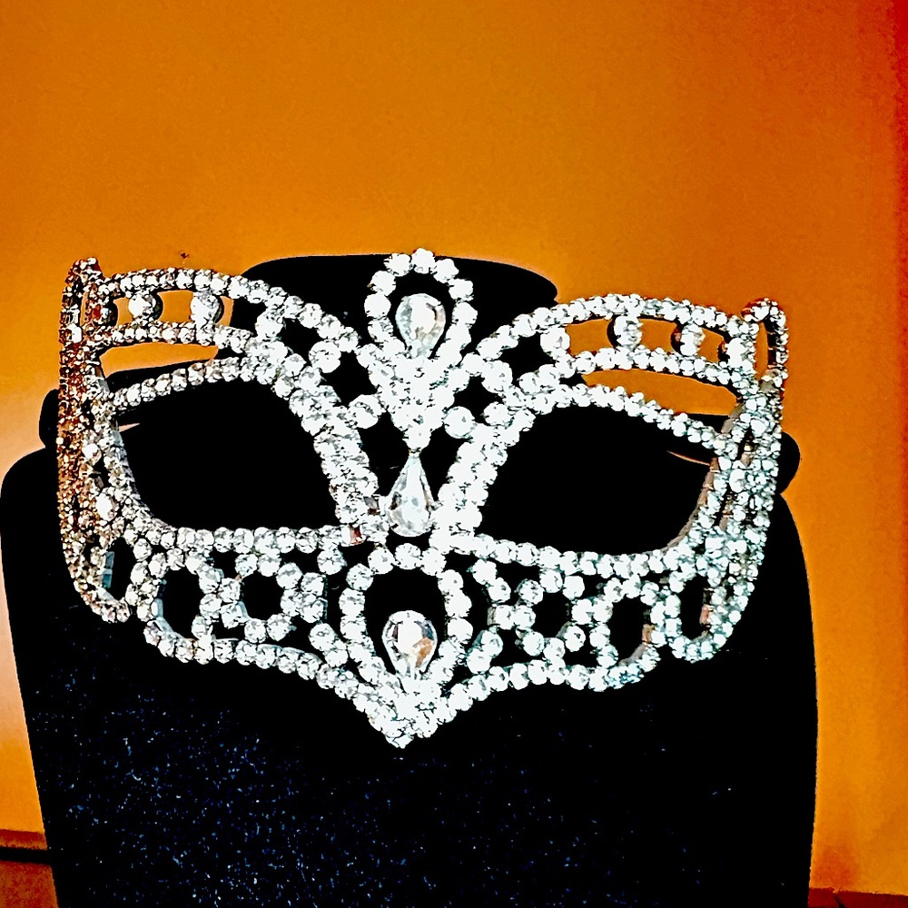 Crystal Rhinestone Venetian Masquerade Mask